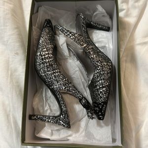 J.Renee’ Silver Metallic and Black Sling back size 6